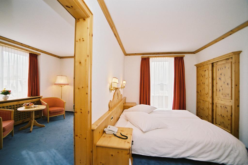 Hotel Schweizerhof Pontresina Phòng bức ảnh